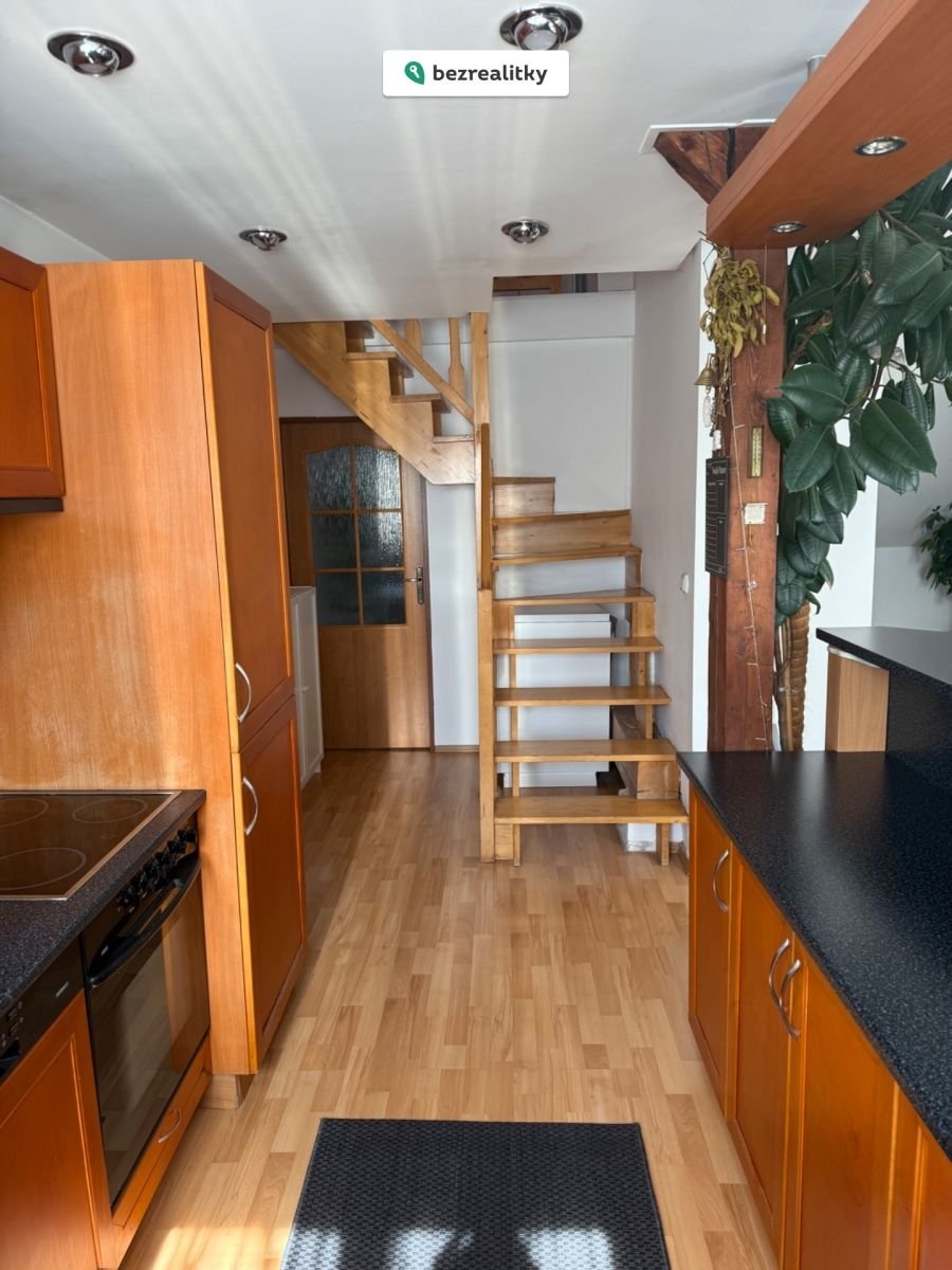 1765129378-iybkmllonq-img-3333