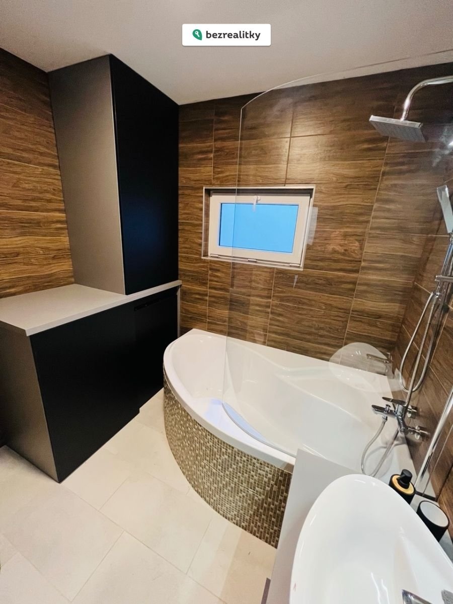 1765241921-uveugxjwrw-img-2347-ve-velk-c3-a9-velikosti