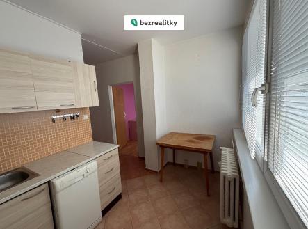 1763574379-ejsjxlwpzo-byt8