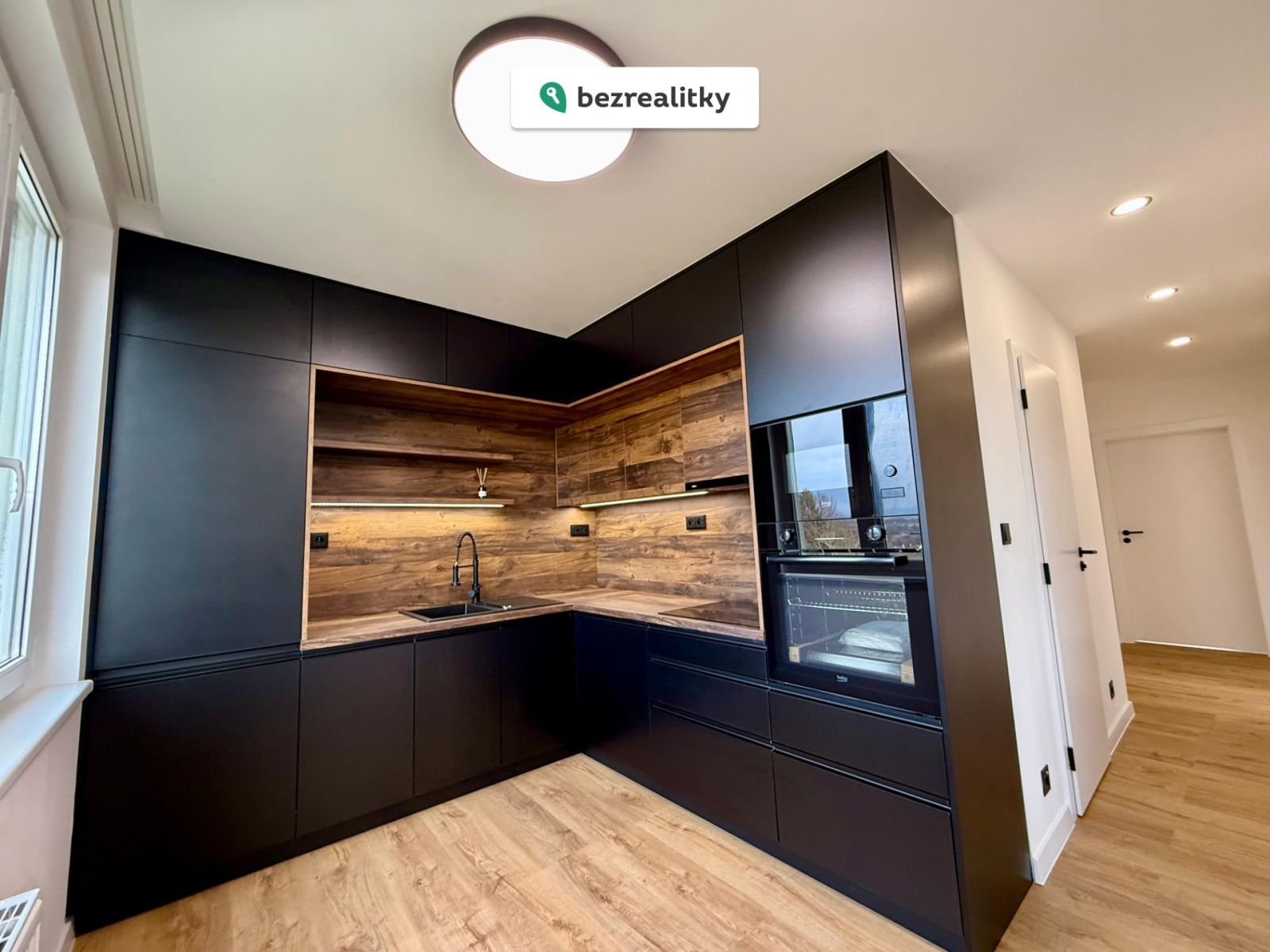 1765442374-djuyueusbm-img-20251211-wa0011