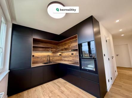 Prodej bytu, 4+1, 77 m²