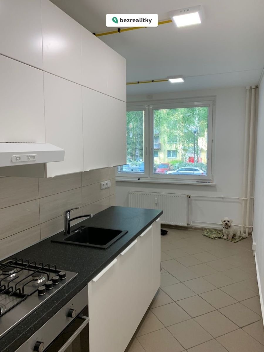 1765896824-zzakrevrxb-kuchynokno