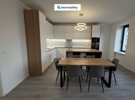 Prodej bytu, 3+kk, 70 m²