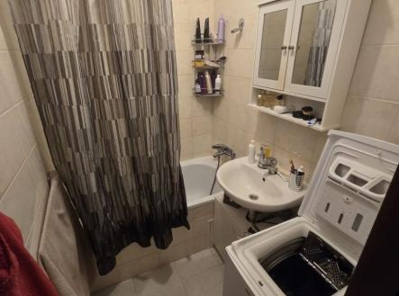 1760950400-ukmbgfixgd-img-20251013-wa0013