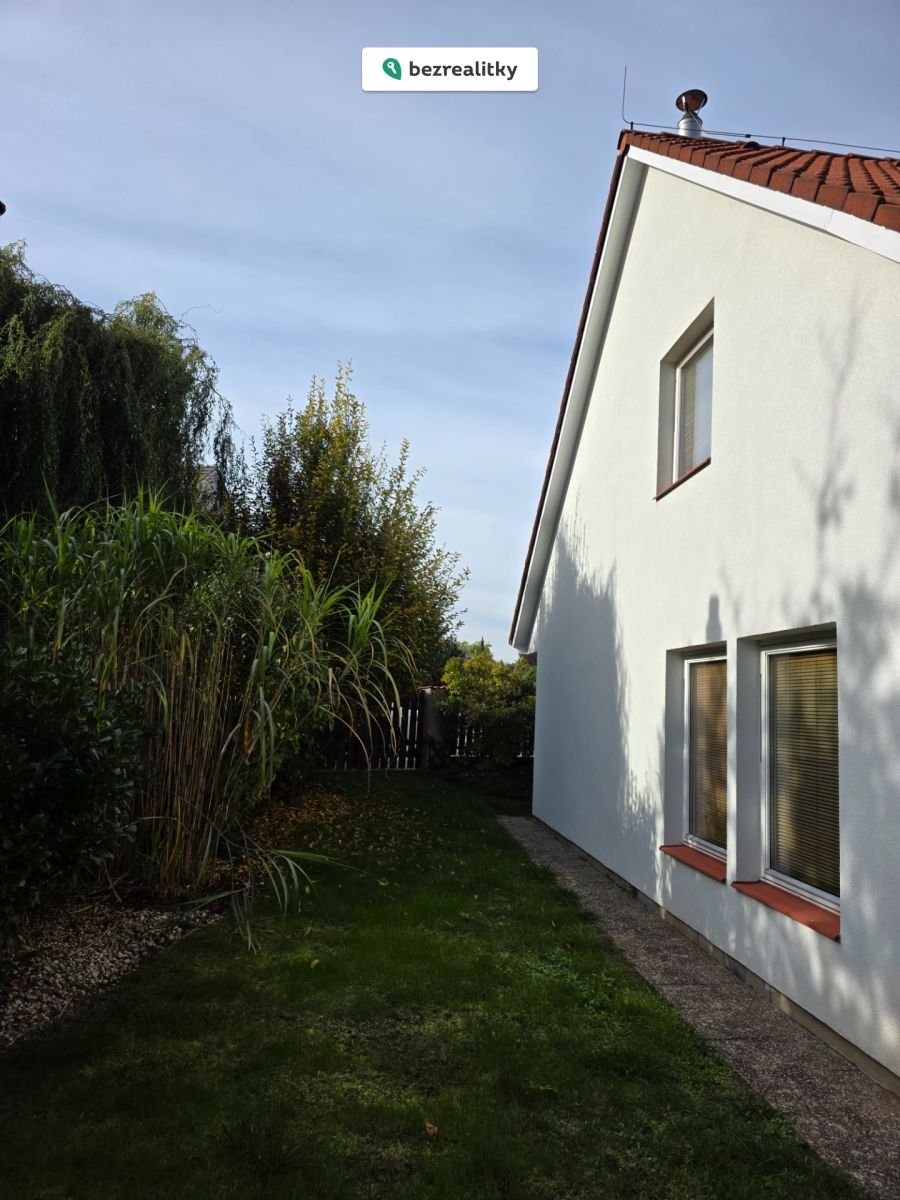 1766746069-ywatwjxgic-20251019-114047