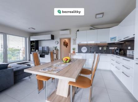 Prodej bytu, 3+kk, 97 m²