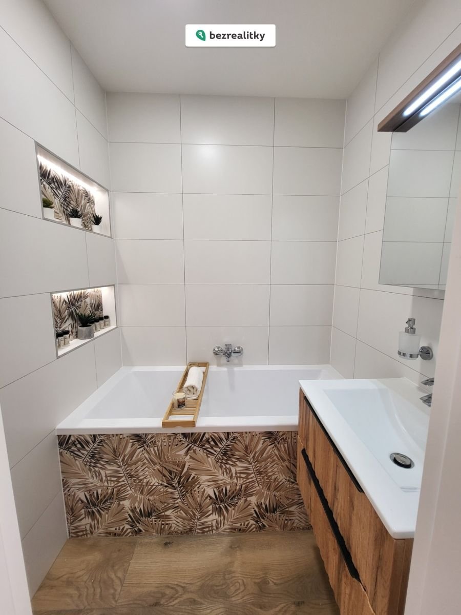 1767554437-yxjfxopyxm-20251228-125631