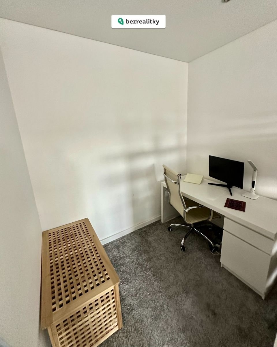 1767564255-qgnwgynllm-3