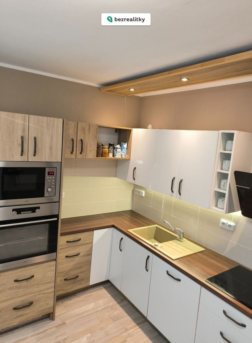 1767565404-vkzevuoyvx-1000025141