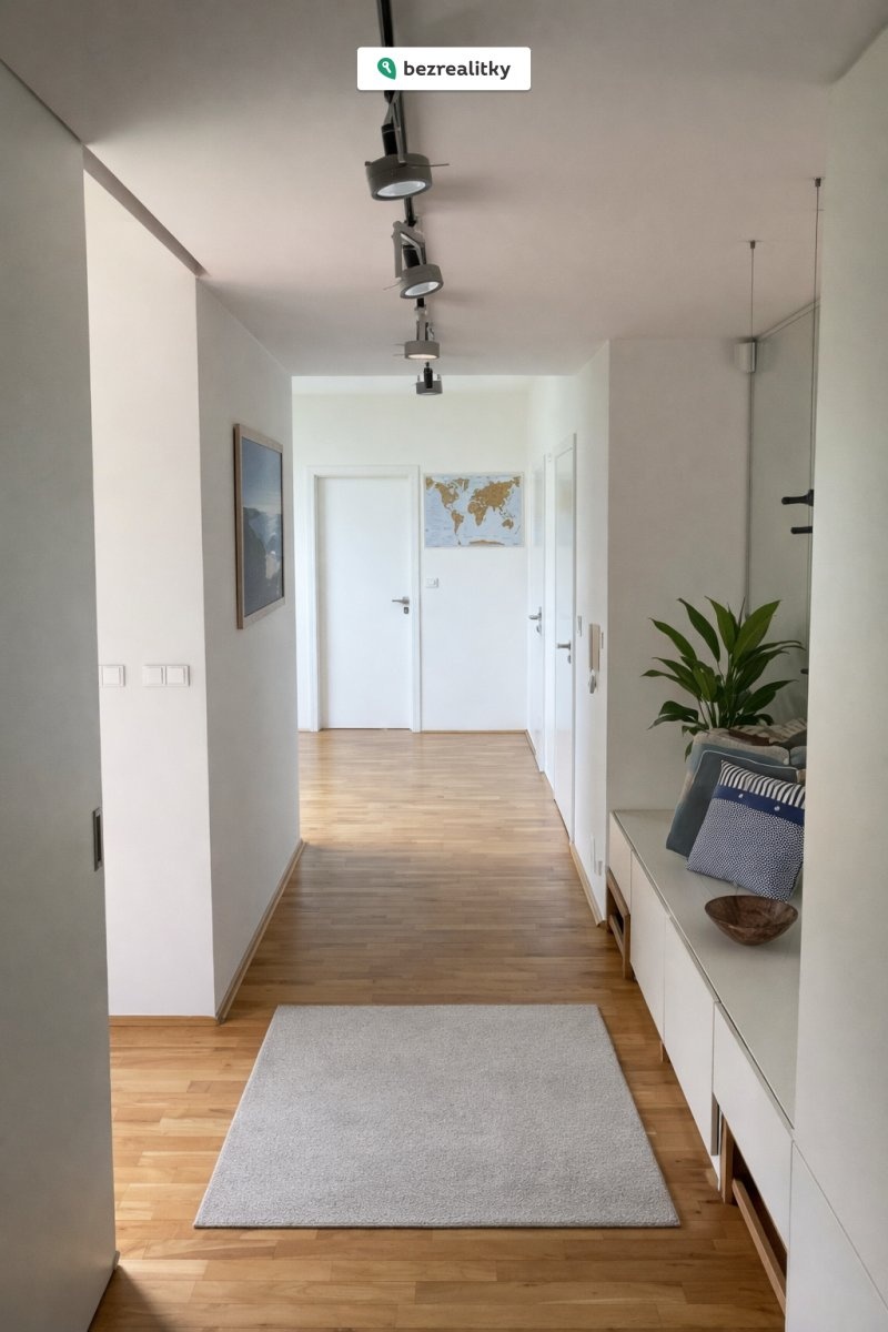 1771146581-xhagiikobn-hala-1