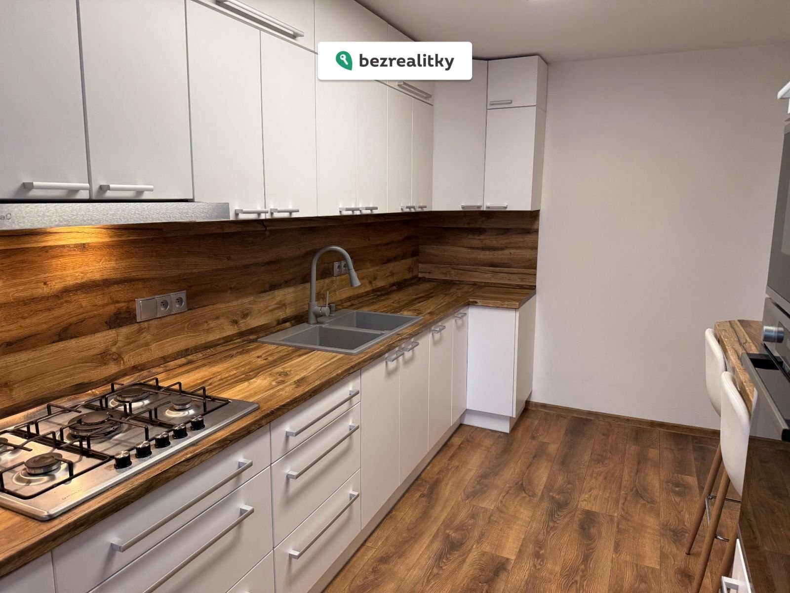 1767627051-kqgprnivjj-img-6727