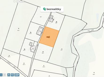 Prodej pozemku pro bydlení, 1 758 m²