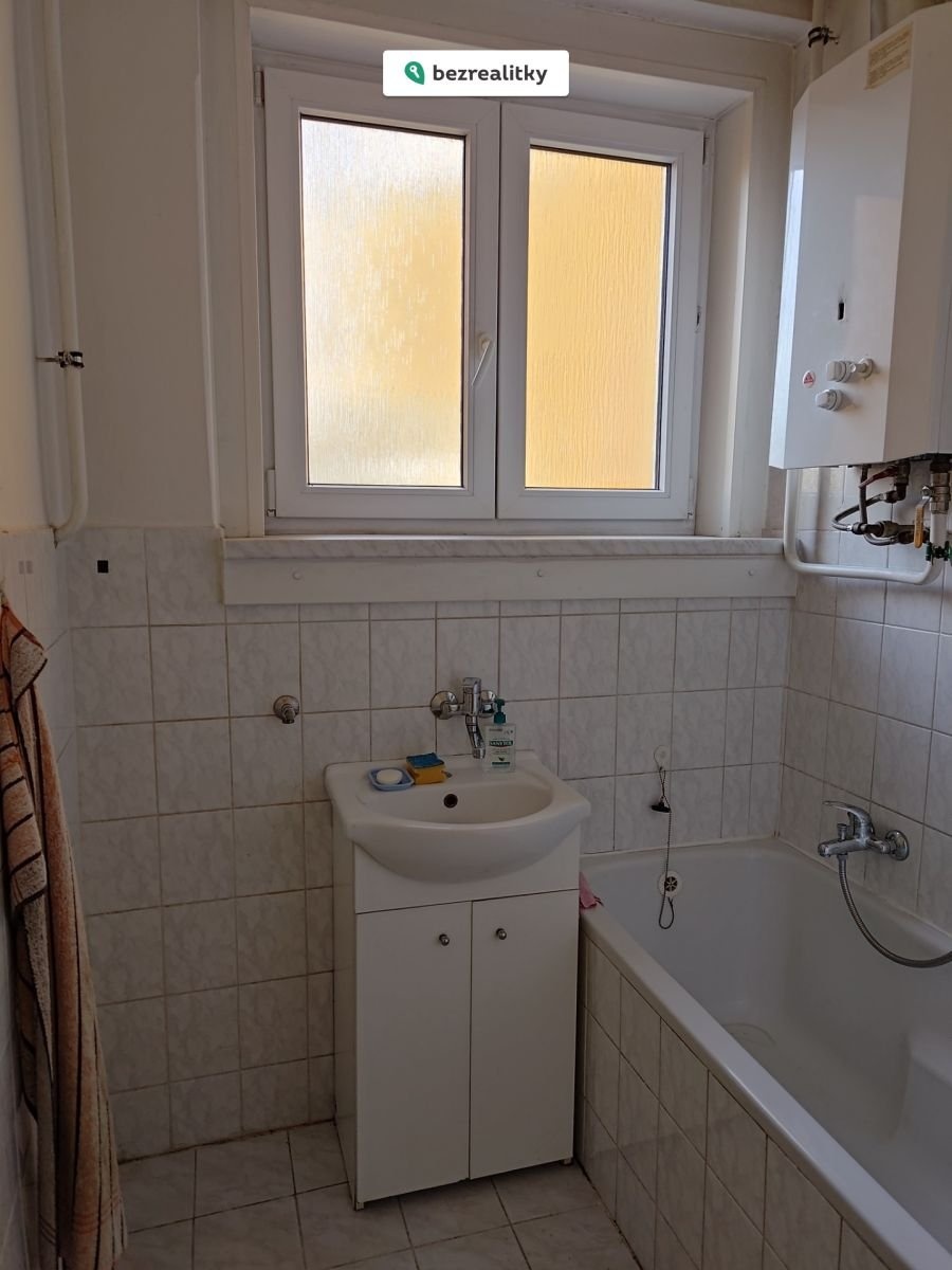 1767772119-qdujzxkpcx-1000028420