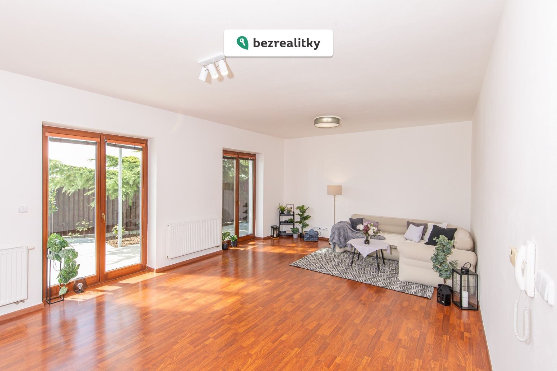 1768403009-sjznbhhmir-0q9a6484