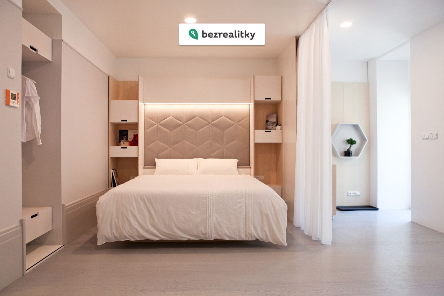 1767949644-owatnvuwwu-garden-studio-2017-8