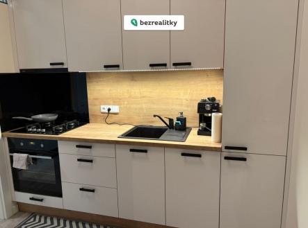 Prodej bytu, 2+1, 66 m²