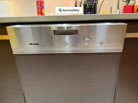 1769423729-uvjqktvfvw-img-0292