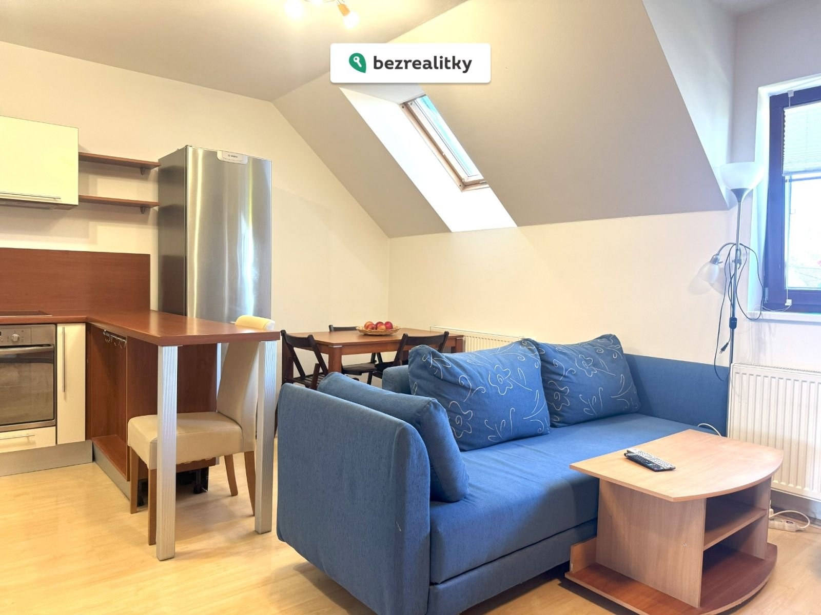 1762618244-vyxehftbod-4b