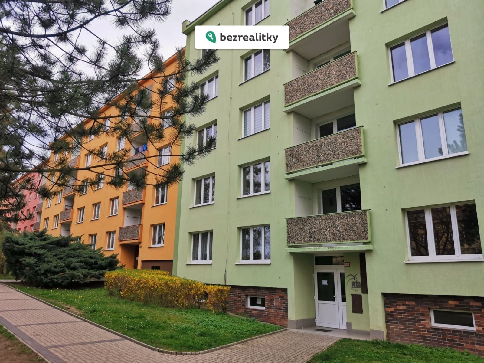 1770320933-ykfyrfahvv-img-20240331-161731