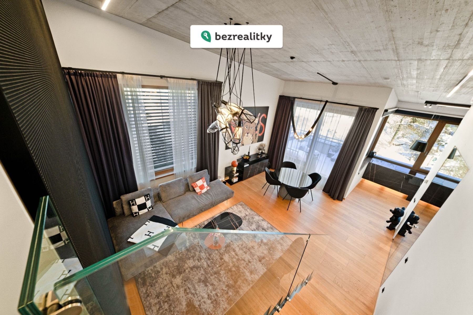 1770026296-ydqsojuhul-fot04969