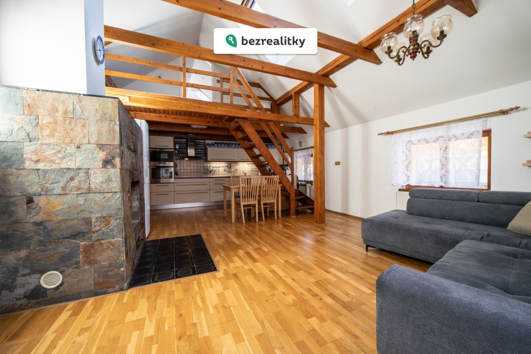 1771347813-rowlhorldb-096a0367