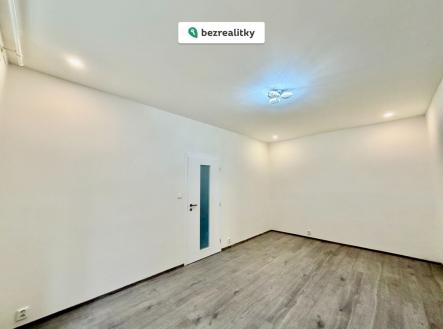 1771785843-raeqxsrvjx-img-1062