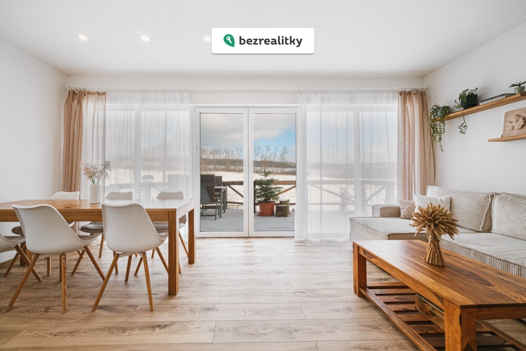 1772006456-ajgtrgaxms-full-lhota-003-copy