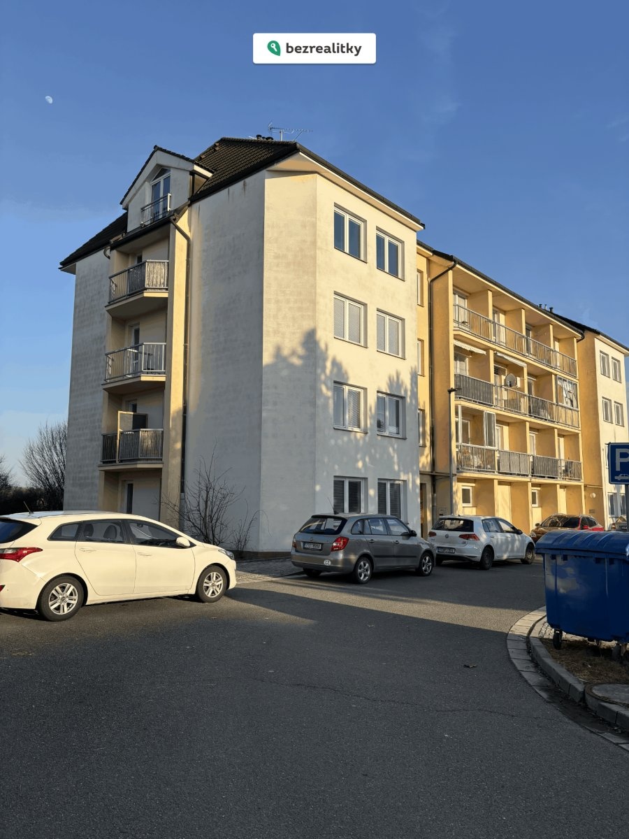 1772225666-emqbagkssr-img-2189