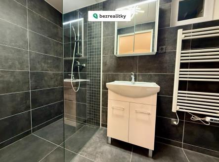 1763049193-tomtwamshe-img-0272