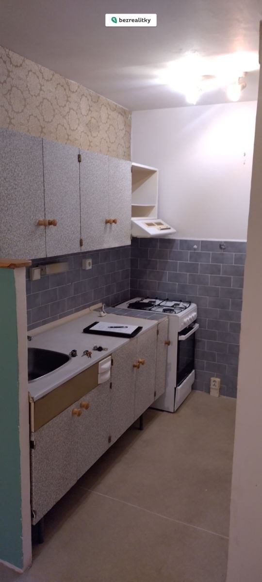 1772401788-hnhpkddwmr-img-20250615-194324