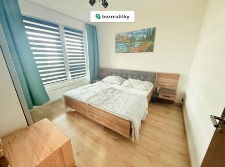 1772463576-ufnktiykmc-img-5676