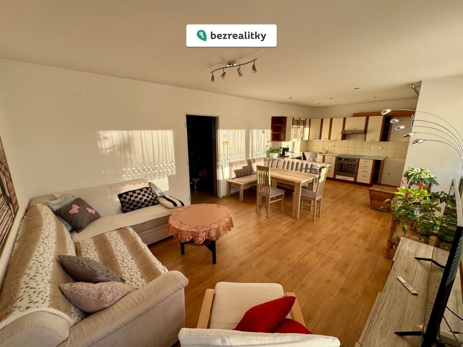 1772657233-qzwywhcnhq-tempimagefe04r5