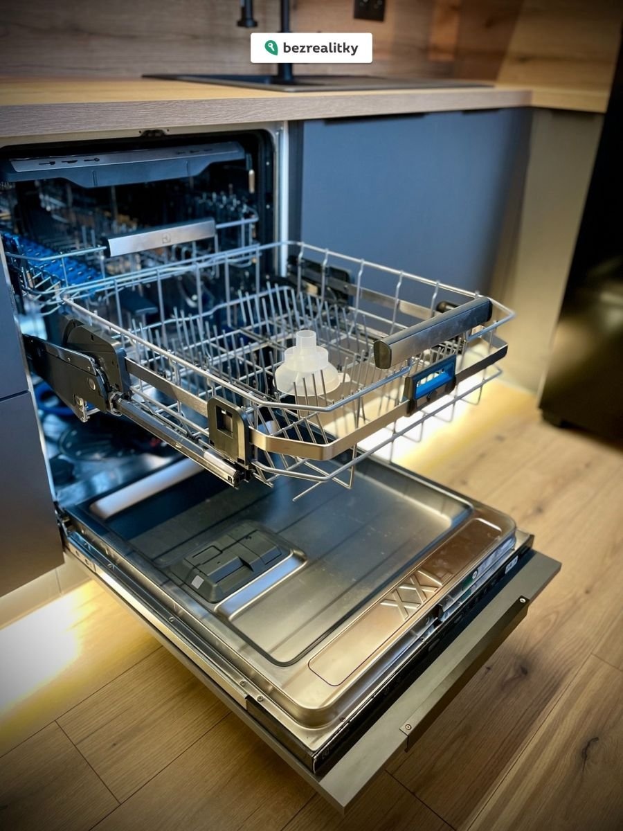 1773263199-vutpnmquex-img-2846-1-jpg-compressed