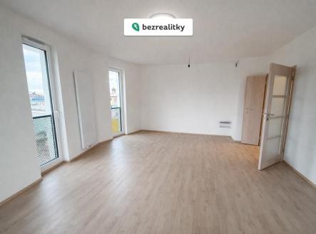 1773324460-pfovjtjduh-whatsapp-image-2026-02-06-at-10-01-41-282-29