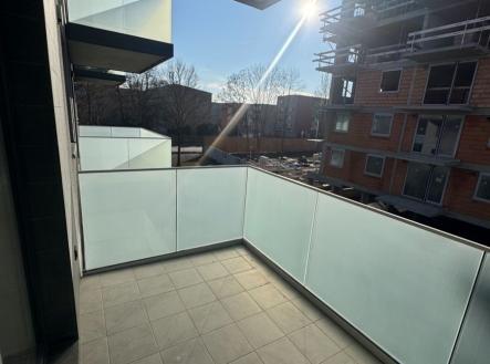 1773687541-fkkcjhmfks-img-1581