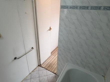 1773858487-yhldbdqcnt-byt-051-koupelna