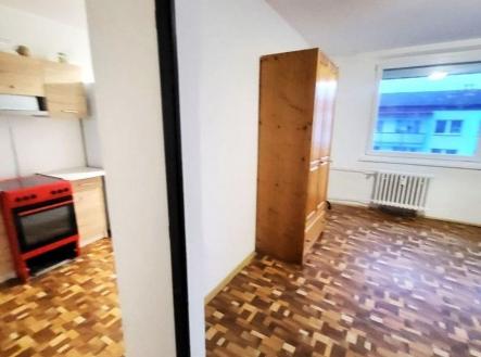 1773908657-xzidzkvndl-photo-2026-03-19-09-09-44-284-29