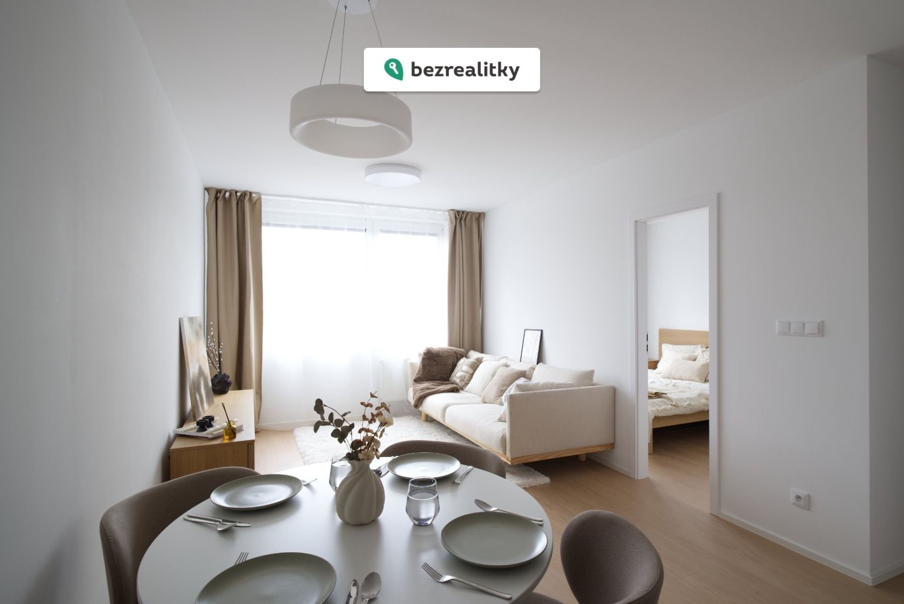 1773915740-tydtwrpqgz-oby-cc-81vaci-cc-81-pokoj-2