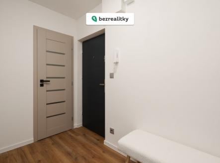 1774034120-dzurbmfgtp-janosikova-2812-of-15-29