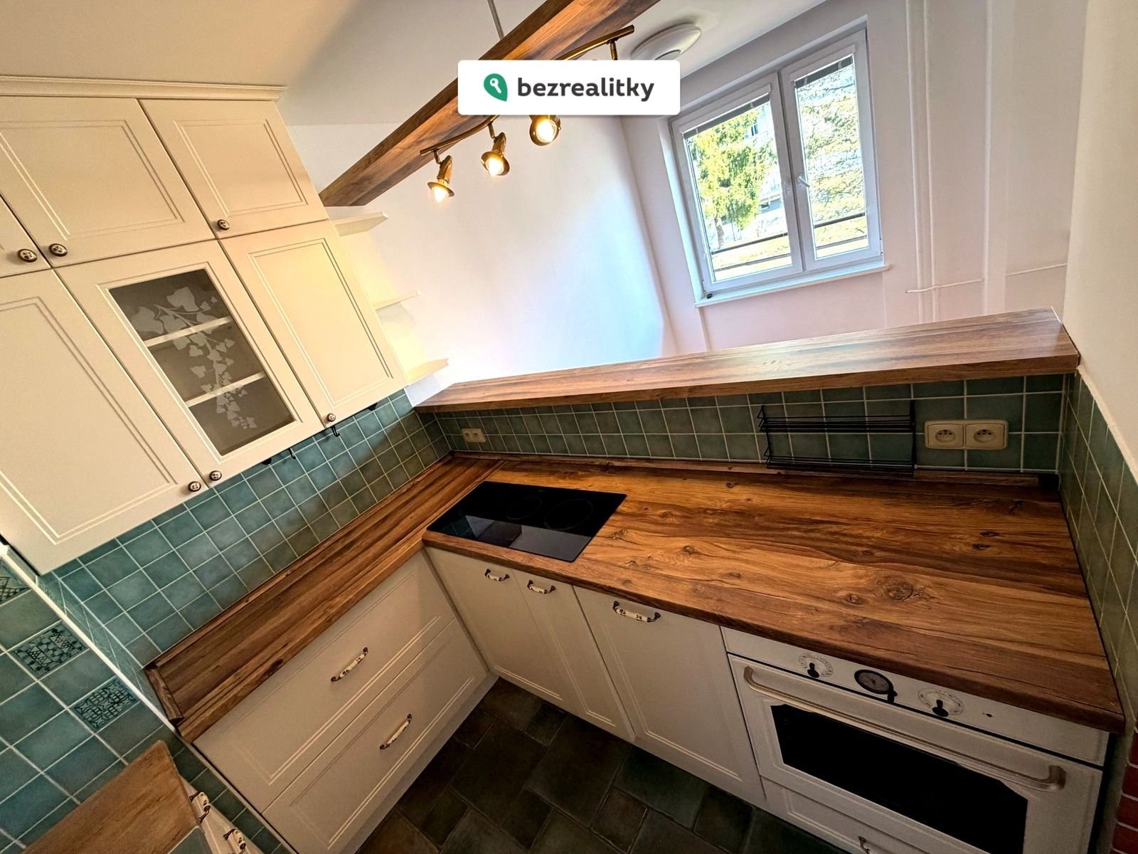 1774196008-dejpzlascs-1