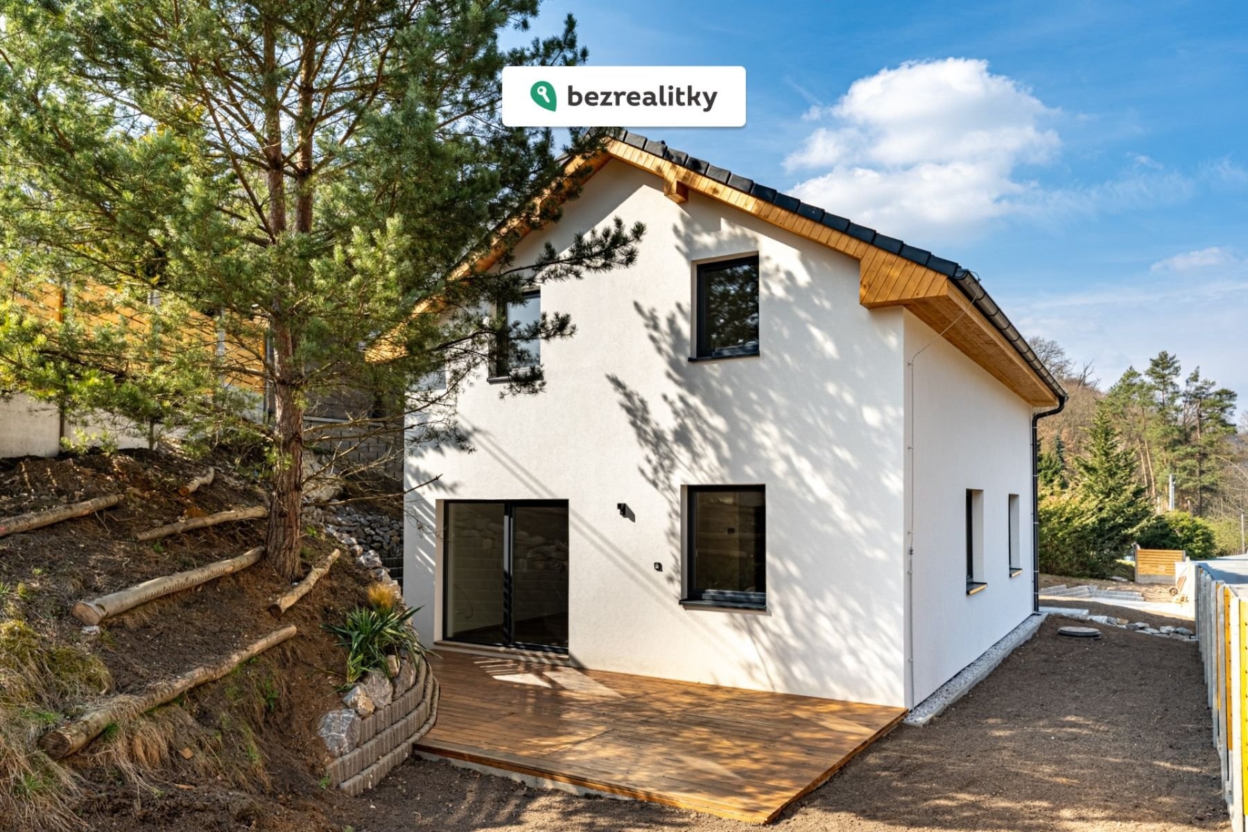 1774264885-zohpcjfbof-raw08984-hdr