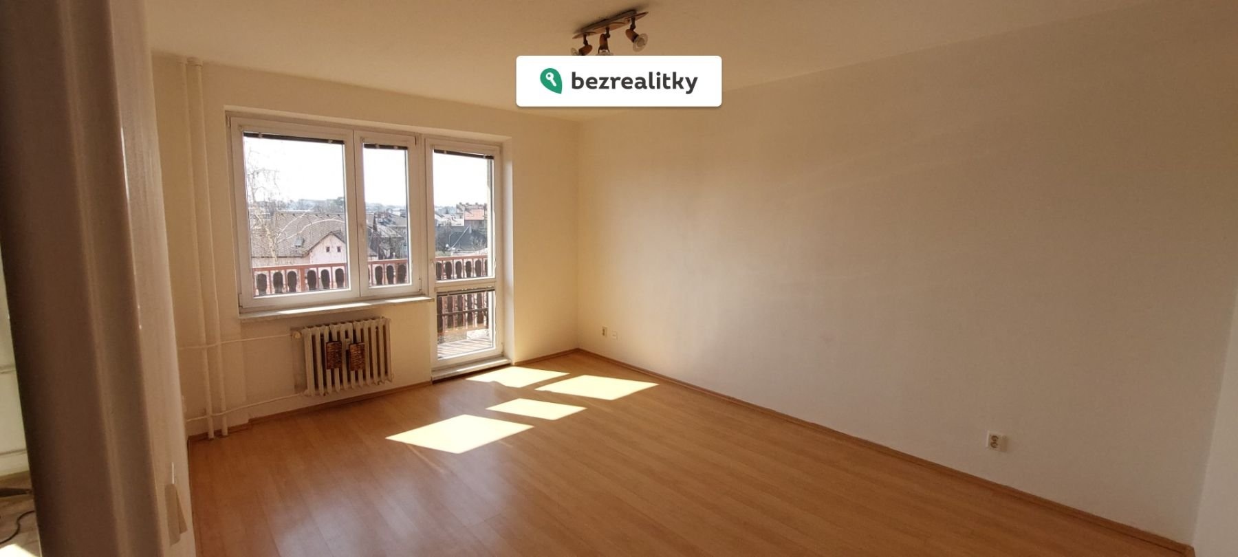 1774298433-qcipcrshub-1000045586