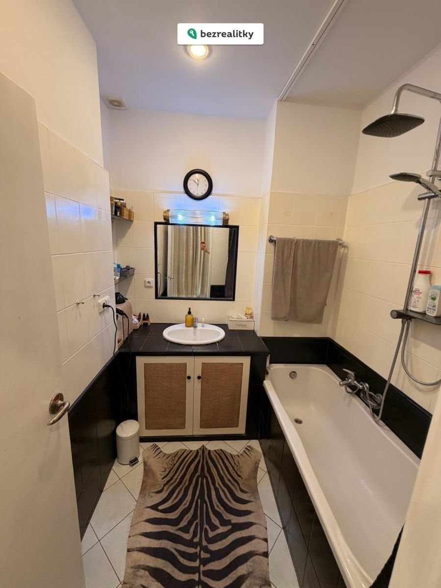 1774425458-zhetflfllp-f11e110a-8fdc-4d1d-a42e-30ba9ebf2d45