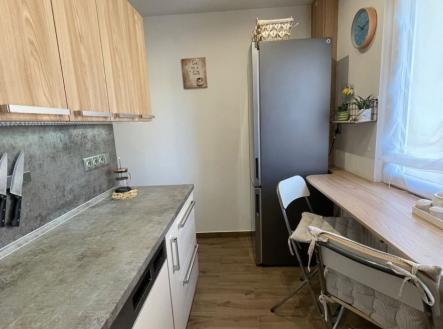 1774467653-eufynkvxwv-img-3888