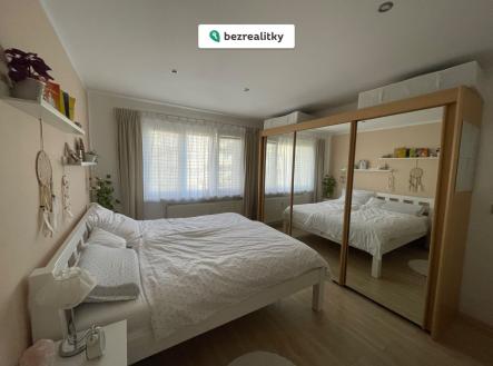 1774467654-twdeoelvxs-img-3868