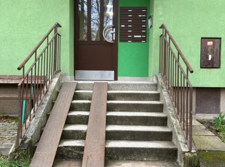 1774803372-kcgbdorkoz-7