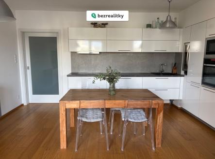 Prodej bytu, 3+kk, 86 m²