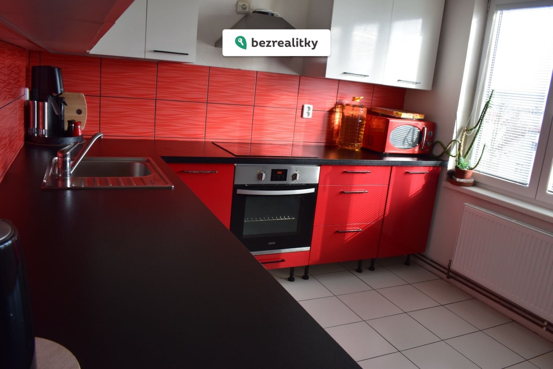 1775296892-vfwvuiqzwh-dsc-0004