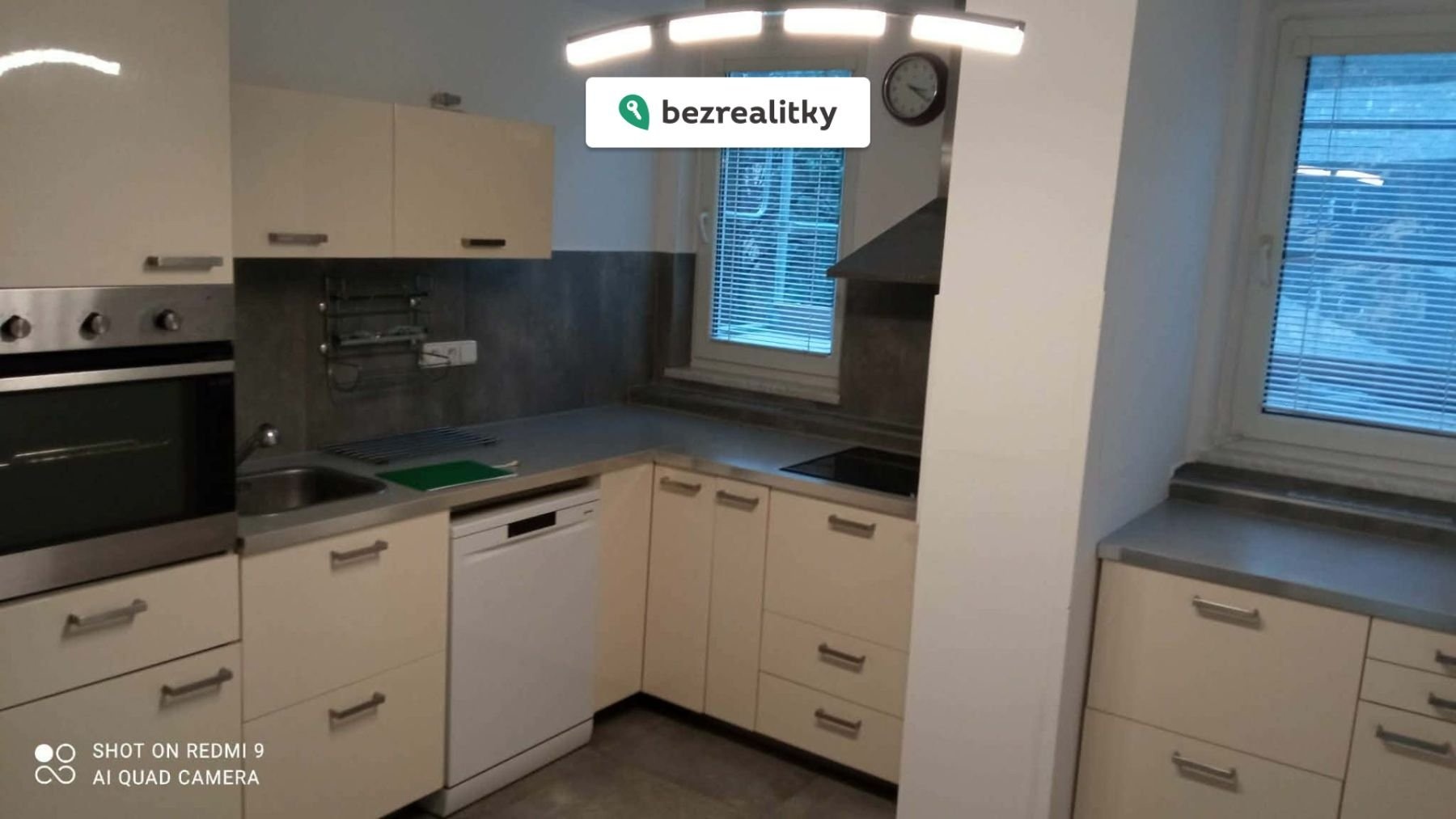 1775398458-sbmsbotfjr-messenger-creation-24e0b550-aa1f-4190-acdf-8b3955f48350