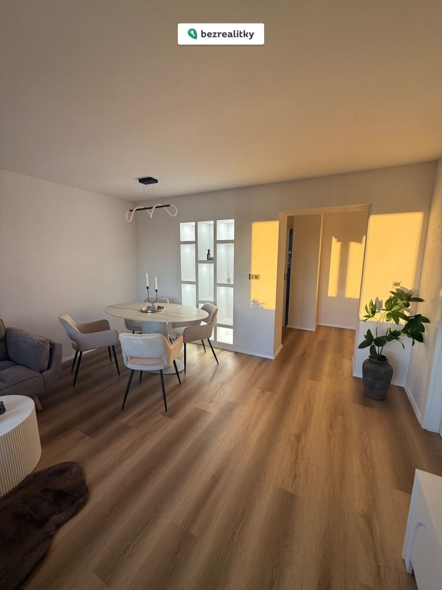 1775641376-rtqycomcpt-img-5567